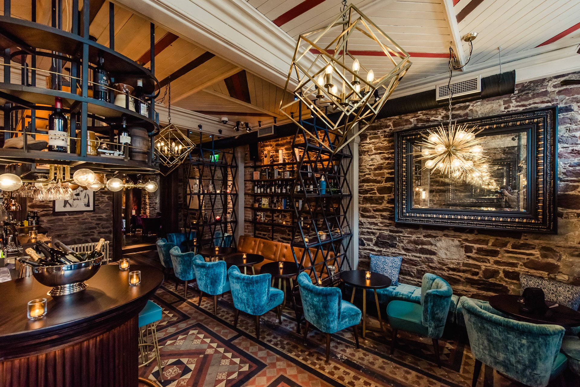 Pubs in Cork City Hotel Isaacs Cork