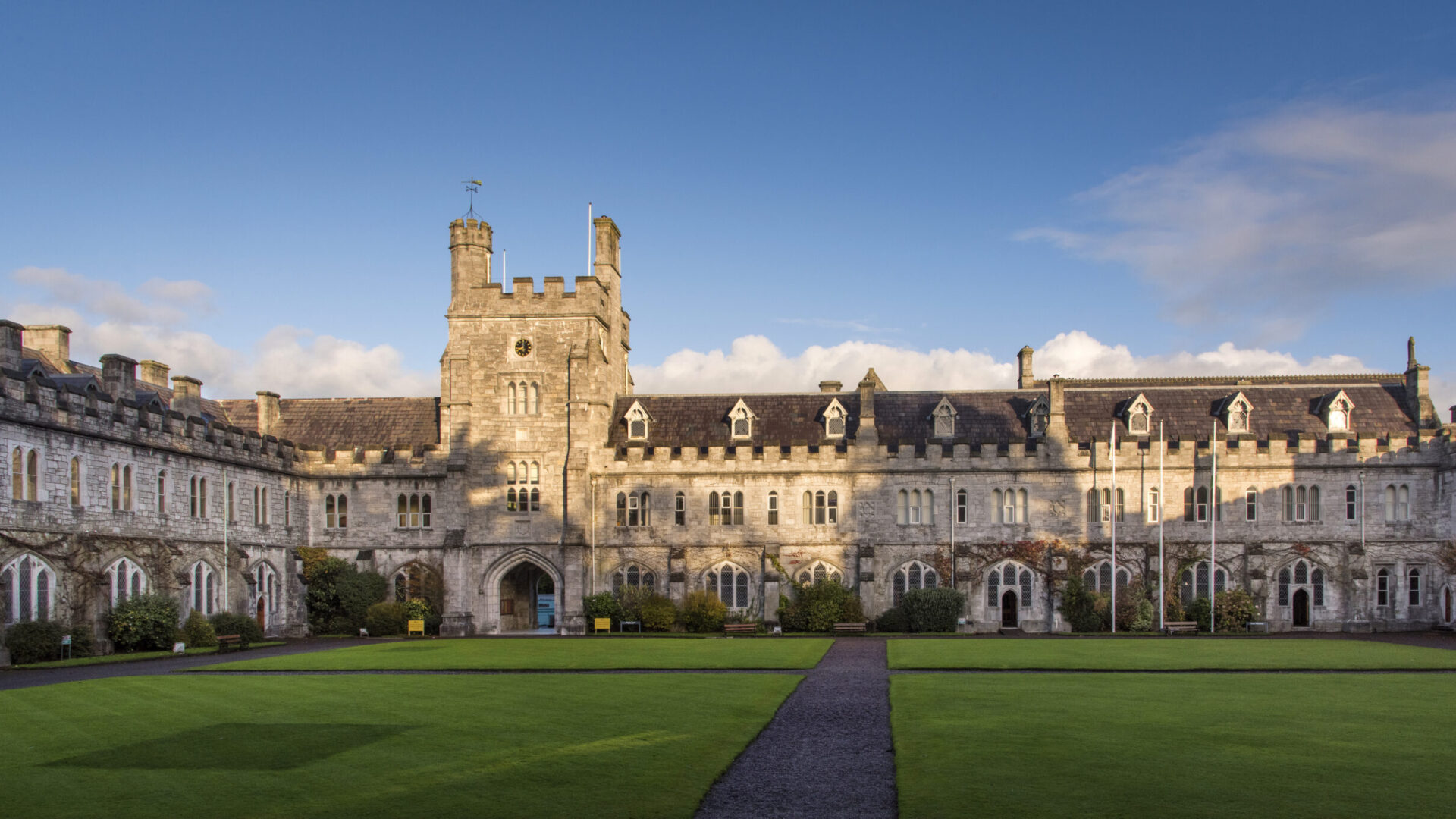 Hero desktop banner single