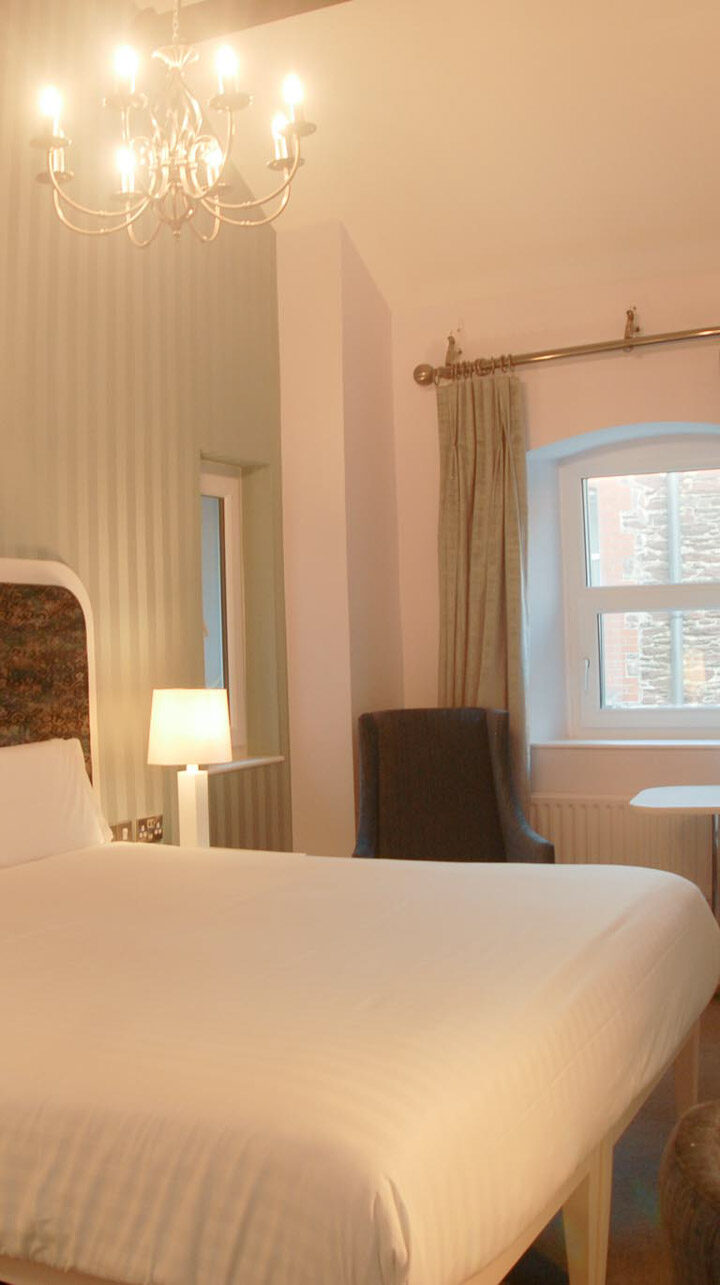 Hero mobile banner gallery