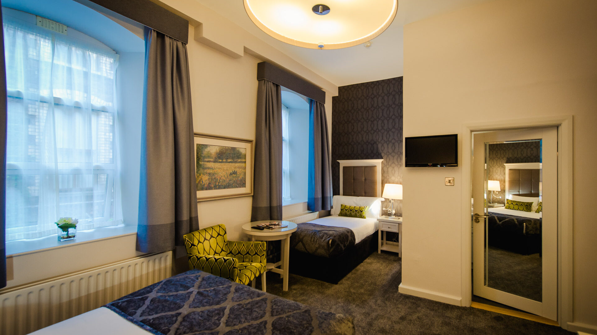 Hero desktop banner gallery